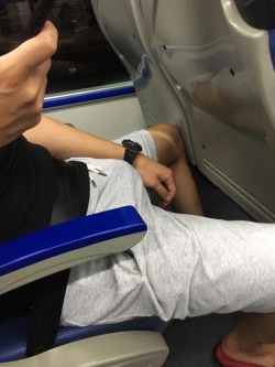 hobartgloryhunter:  Mmmm I always check out BULGES on any form of PUBLIC TRANSPORT&gt;