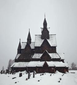 dariaendresen:  Heddal stavkyrkje (ca 1200)  #stavechurch #medieval #telemark #notodden #norway #thrjar