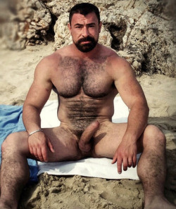 gaynudism:Gays near you need sex tonight: http://bit.ly/2gOf4lO