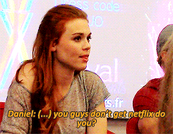 holland-roden:  Holland Roden learns french people don’t have netflix. 