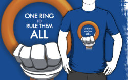 galaxynextdoor:  Sonic and LOTR get chummy in this awesome Sonic mash-up Tee It’s available now over at Red Bubble.