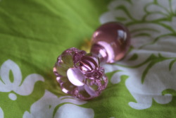 bdsmgeekshop:  kittens-creme:  bdsmgeekshop:  Glass Flower Plug by Pipedream   I have this~! It’s super cute and the color is lovely. 💕🐱💕 and you can never go wrong with glass toys~!  So true!  I have this, too! It&rsquo;s the perfect size
