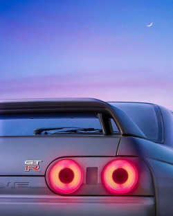 the-outrun:  Nissan Skyline R32 GT-R