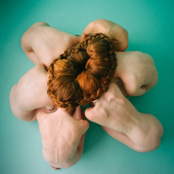 featureshoot:‘GINGER ENTANGLEMENT’ GIVES NEW MEANING TO THE NUDE FEMALE FORM http://bit.ly/1F6EQ6LPhoto: Amanda Charchian