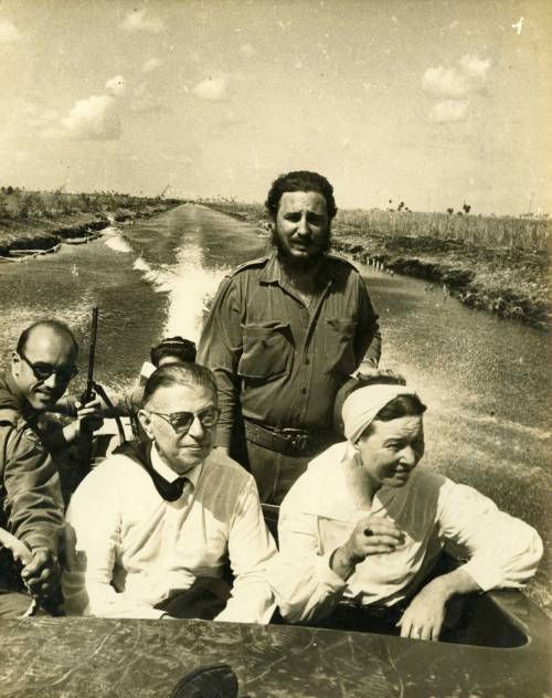 Fidel Castro with Jean-Paul Sartre and Simone de Beauvoir (1960) Nudes &amp; Noises  