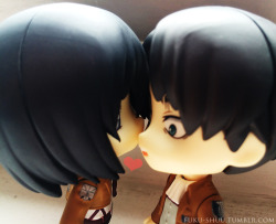 RivaMika Figurine Theater: Smooch ( ˘ ³˘)❤I took this picture of my Nendoroids AGES ago but forgot to share it!