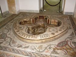 coolartefact:  Roman Bath Pool With Mosaic - Museum of the Bardo Museum, Tunis (Tunisia) [960x720] Source: http://imgur.com/QuGwcr0   hot tub time machine