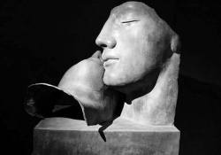 europeansculpture: Igor Mitoraj - Il Grande Sonno, Bronze, 2004. 