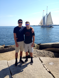 bi-anything:your-boyfriends-fantasy-life:  Road trip with my boyfriend:)  Went to Maine with my boyfreind and a couple of my fraternity brothers before school starts back up…had an amazing time :) follow me @ bi-anything.tumblr.com