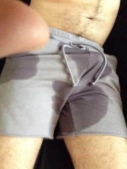 gpadded:What happens when you forget to wear your diapers to bed…