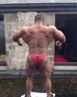 needsize: Makes my day. Big roided fat ass squat butts. Clarence De vis  Clarence De Vis