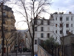 raytings:  usne:  ayopi:  usne:  I want to live here urgh  is this montmarte?   Yes!  I had rehearsals around here n it was so gorg I felt so arty ehe 
