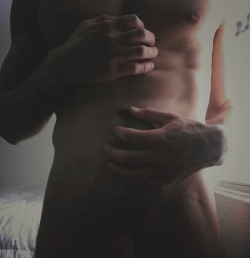 lustedwanderer:  ourgentlemensclub:   Hands by Window  Another beautiful photo, thank you. I love seeing your submissions all over tumblr. I wish you would create a page but I understand wanting to stay anonymous! I absolutely love seeing the veins in