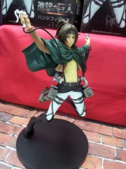 fuku-shuu:   First look at Taito’s Hanji prize figure, originally announced in September 2015! ETA: More images added!  Release Date: March 2016Retail Price: 2,500 Yen Taito has previously released a Historia figure! 
