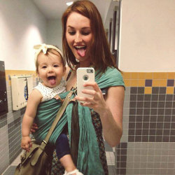 loverofthelightxoxo:  bruises-and-veins:  fadedintooblivion:  daisiesinherantlers:  beben-eleben:  Like Mother, Like Daughter  aw  MY FAVORITE  Can’t wait to be a mom  Me and p💜 