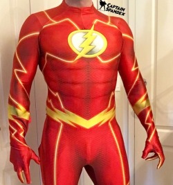 captnspandex:  My Flash suit, in a pic from the vault… #captnspandex #spandex #cosplay #flash #lycra #gaystagram #instagay