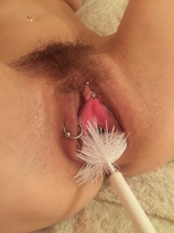 natusamare:  Look what I use to clean my fuckhole!  Well when you have a big dirty cunt, what else can you use?