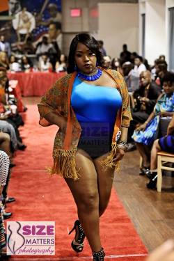 planetofthickbeautifulwomen:  Full Figured Model Jazzie Berlin @ The Face of Kurvacious Competition August 9, 2014. The Face of Kurvacious is for the diva who has kurves and is not ashamed of showing it. The judges were looking for the Kurvy, Klassy,