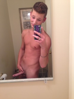 caseytannerxxx:  I wanna see you workout for me.