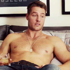gifscheckpoint:  Justin Hartley in the pilot episode of This is Us.
