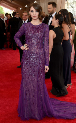 omgthatdress:  Allison Brie is looking like a lovely violet Siamese fighting fish tonight,