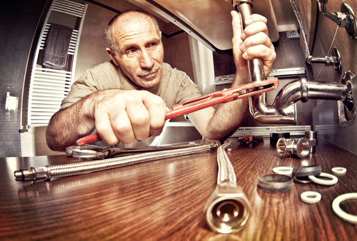 Babe sucks plumbers tools