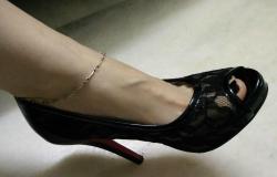feetplease:  Hot amateur foot photography.http://imgur.com/a/Ncjii