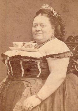 tuba-terror:  boredpanda:    15+ Rare Photos Of Victorians Proving They Weren’t As Serious As You Thought    They were just the same as us, but since it took so long to take a picture, it was easier to keep a stern face for as long as it took for a