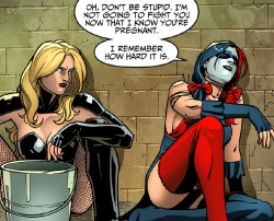 forkanna:  somethinginthenothing:  why-i-love-comics:  Injustice: Year Two - “Chapter 13”  written by Tom Taylorart by Bruno Redondo   That’s incredibly sad…  Holy shit, Harley… 