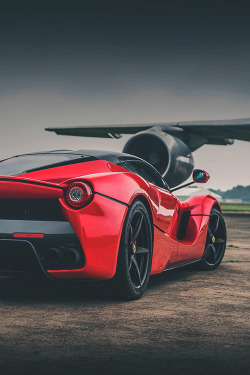 cars-food-life:  Ferrari LaFerrari. The LaFerrari is Ferrari’s first ever production car to be equipped with the F1-derived hybrid solution - the HY-KERS system - which combines an electric motor producing over 147 bhp with the most powerful incarnation