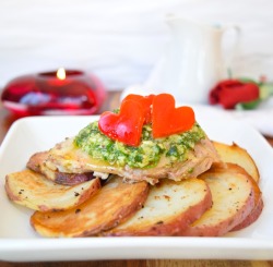 in-my-mouth:  Chicken with Pesto and Red Potato Medallions is a healthy, delicious dinner for 2!  Paleo and Whole 30 approved. 