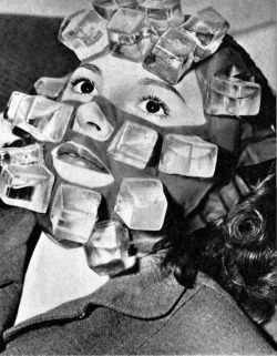 Rafraichisseur de visage par Max Factor, 1947.