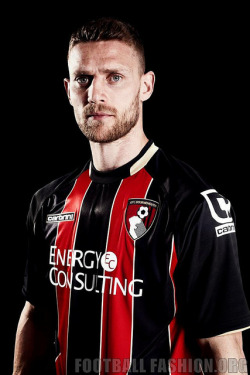 shinybrat:  AFC-Bournemouth-2014-2015-Home-Kit (5) by Football Fashion on Flickr.