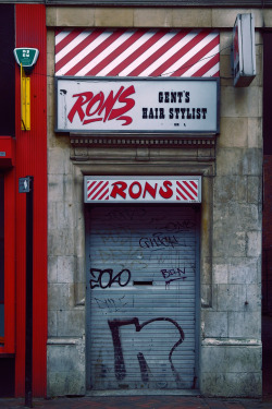 scavengedluxury:Ron’s, Leicester. February 2017. 