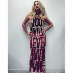 imnotjailbait:Kesha’s clearly wearing this dress as a statement to her abuser Dr. Luke “you. will. NEVER. own. me.”
