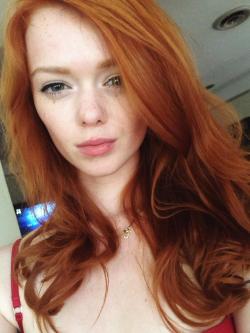 just-redhair:  Lass 