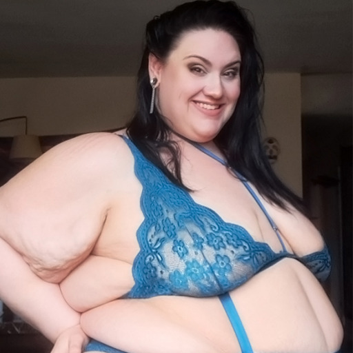 bigcutiebonnie: @feedeejodie &amp; I are filming together in a few weeks, to order some sexy custom videos or to sponsor a HUGE take out meal email: BBWFATBONNIE@GMAIL.COM  