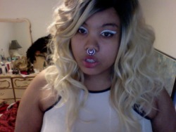 aeon-fux:  omg what a throwback! I’m going blonde again I’m excited :) bringing back some #tenniswave looks this summer 