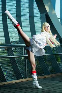 kamikame-cosplay:    Awesome kick!!! Ivy cosplay  as Lili Rochefort from videogame Tekken 5 Photo by Jesús Clares   