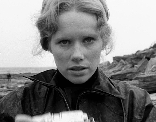 jeannemoreau:— List of my favourite actresses [5/?] LIV ULLMANN (December 16, 1938) “One of the things I like about my profession, and that I find healthy, is that one constantly has to break oneself to pieces.