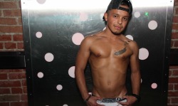 latinos4u:  This is Luis, a model &amp; gogo dancer from Northern California.  Check him out and hit him up at:  Instagram: Luissgogo Kik ; Luluven10Please send your pics to:Por favor manda tus fotos a:      Betomartinez2008@gmail.comBeto’s Corner