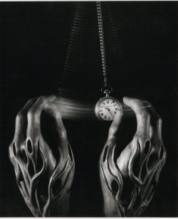regardintemporel:  Jiri Bartl - Surreal Hands and Watch, ca. 1980 