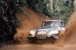 carsthatnevermadeit:  CitroÃ«n DS Rally cars.Â The DS was successful in rallyingÂ winning the Monte Carlo Rally in 1959 and the 1000 Lakes RallyÂ in 1962. The DS won the Monte Carlo Rally again in 1965, with some controversy as the BMC Mini-Cooper team