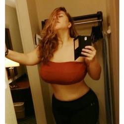 londonandrews:  Hotel selfies will *never* be classy but I love how honest they are… I’m exhausted. Can’t wait to get some sleep… Goodnight beautiful world..  #effyourbeautystandards #londonandrews #honormycurves #plusmodel #plussize #honorurcurves