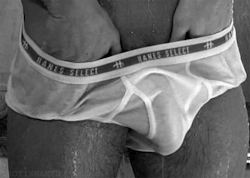doyoulovemymen:  They should have a TV with just that : bulges in the shower 