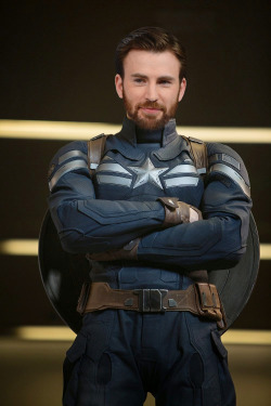 unrelent1ng:  nix-lost-halo:  Captain America, now bearded for your pleasure  Mmm Mmm mmmmmmm