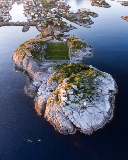 i-traveltheworld:  i-traveltheworld:  Football field in Norway ⚽️   Football field in Norway ⚽️ 