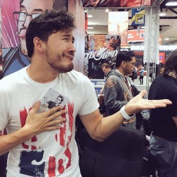 hoursago:  I met markiplier at sdcc and drew him a thing!! Hes rly nice i like his videos