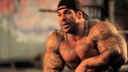 cigartop:  Rich Piana Mr. California Rich Piana, an actor from Northridge, California, who has appeared in several TV commercials and movies, has signed with MUTANT. This 290 lb SUPERMUTANT has been training since he was 11 years old. His most recent