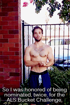 leprinceofsins:  Nathan Kress does the ALS Ice Bucket Challenge (x)  